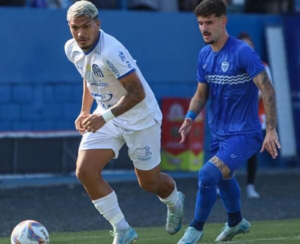 Caravaggio e Barra empataram sem gols; Azulão está rebaixado, e o Pescador não consegue classificação (Foto: Fabrício Júnior/CFC)