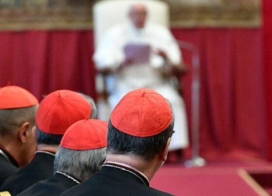 Conclave começa dia 7 de maio, anuncia o Vaticano