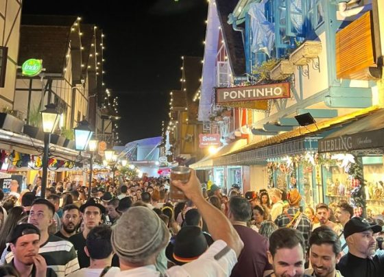 Oktoberfest Blumenau 2025 registra público recorde com mais de 80 mil visitantes em um único dia