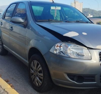 Dois acidentes de carro ocorrem na manhã desta quinta-feira em